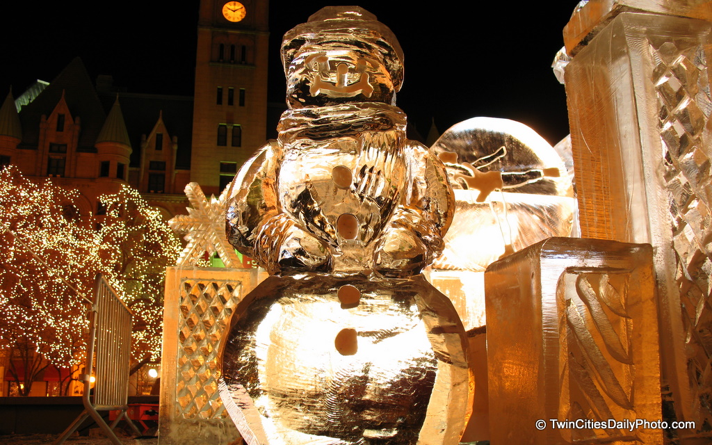 war of the worlds tripod statue. The snow man ice sculpture